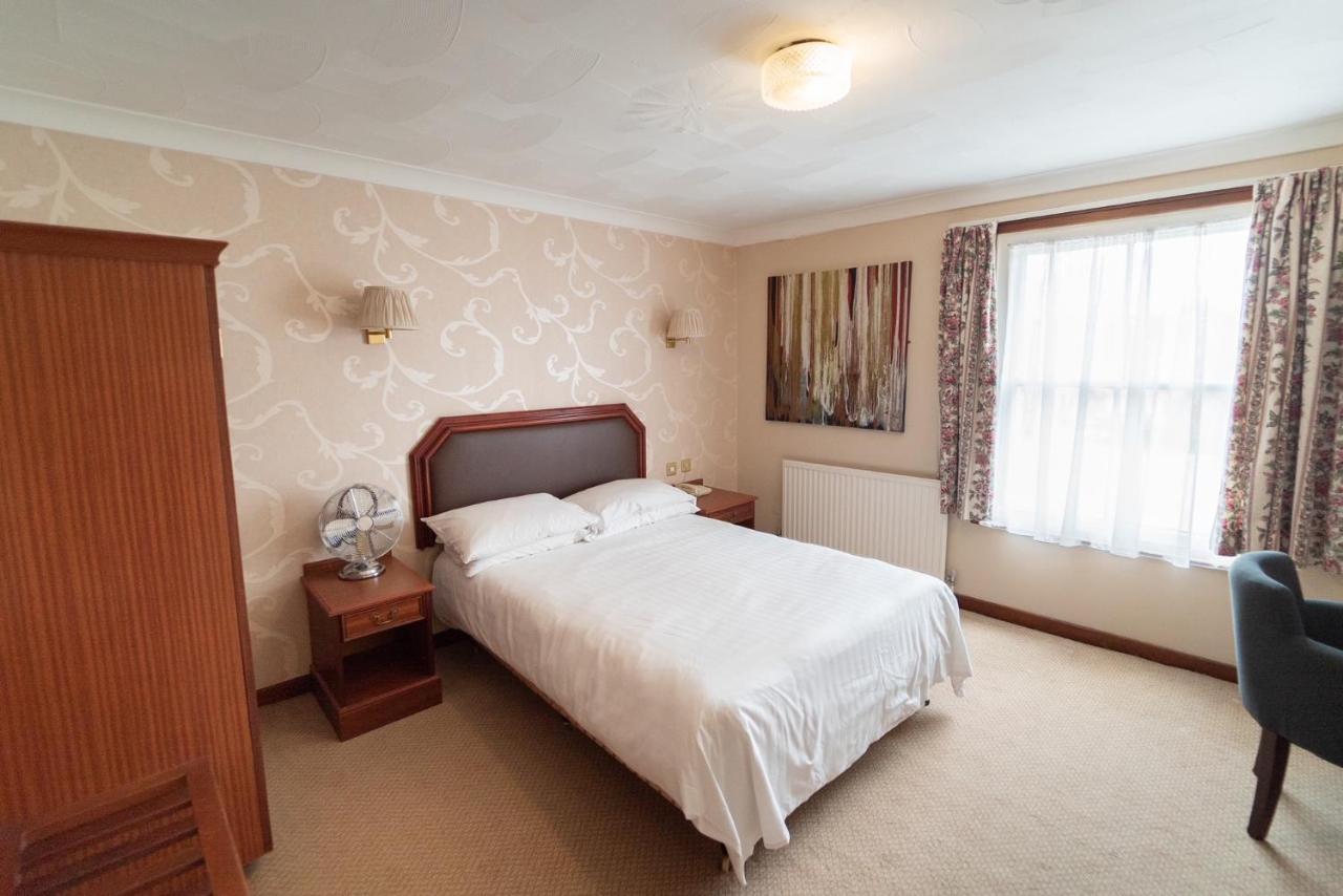 Littlebury Hotel Bicester Extérieur photo