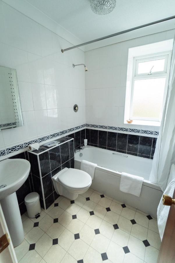 Littlebury Hotel Bicester Extérieur photo