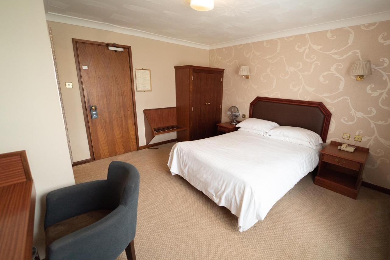 Littlebury Hotel Bicester Extérieur photo