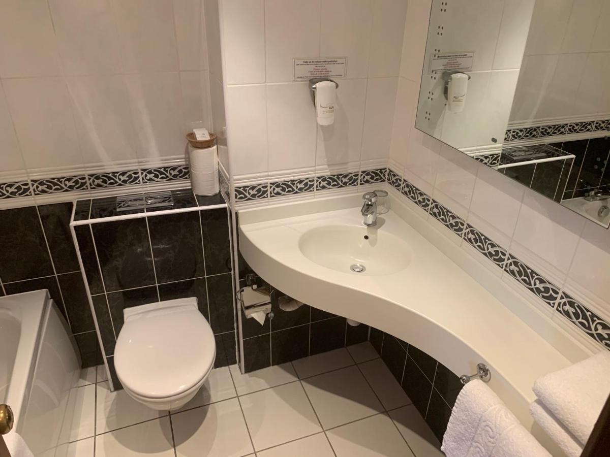 Littlebury Hotel Bicester Extérieur photo